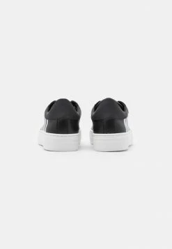 MOSCHINO UNISEX - Trainers - Black/white -MOSCHINO SHOP c0814661bb7f47909934b8b789baa2d3