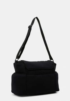 MOSCHINO SHOP -MOSCHINO SHOP c5ab322a84cd42b68f04850a428151c2