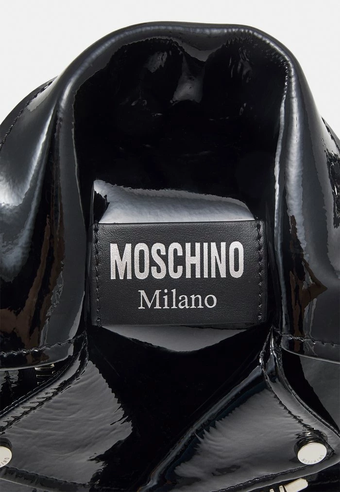 MOSCHINO BIKER BAG SHOULDER BAG - Across Body Bag - Black 4 MOSCHINO BIKER BAG SHOULDER BAG - Across Body Bag - Black - Image 4