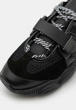 MOSCHINO Trainers - Fantasy Color -MOSCHINO SHOP cc382e37bd204930bda4776b5725cc4a