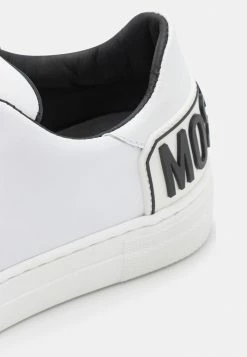 MOSCHINO UNISEX - Trainers - White -MOSCHINO SHOP ce8c077d3e3b4d90ac795337df3ea0ee