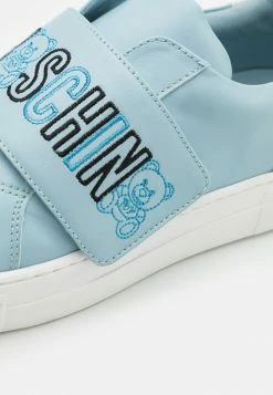 MOSCHINO UNISEX - Trainers - Sky Blue/white -MOSCHINO SHOP d1fdb75f272a49908714e1623fa445f7