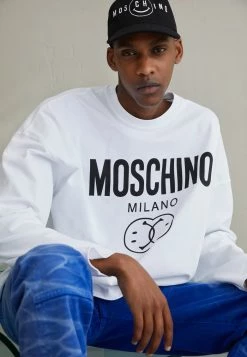 MOSCHINO UPPER BODY GARMENT - Sweatshirt - Fantasy White -MOSCHINO SHOP d2a91adf5680441faf62034b8277d32f