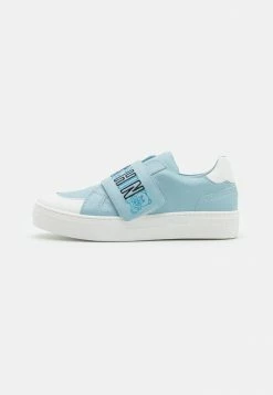 MOSCHINO UNISEX - Trainers - Sky Blue/white
