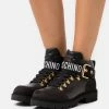 MOSCHINO Ankle Boots - Nero