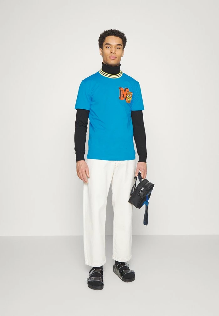 MOSCHINO Print T-shirt - Light Blue 6 MOSCHINO Print T-shirt - Light Blue - Image 6