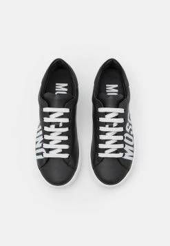 MOSCHINO UNISEX - Trainers - Black/white -MOSCHINO SHOP e1ea756c66e94b4b95f599e50208a385