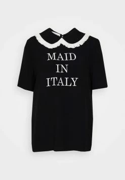 MOSCHINO BLOUSE - Print T-shirt - Fantasy Black -MOSCHINO SHOP e5439fe39a6b4e05a5526063f3048055