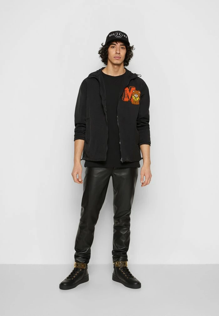 MOSCHINO Basic T-shirt - Black 5 MOSCHINO Basic T-shirt - Black - Image 5