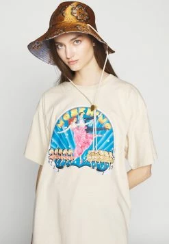 MOSCHINO HOLLYWOOD MUSICAL - Print T-shirt - Ivory -MOSCHINO SHOP eb09277f459843f2a057ae3710740f4d