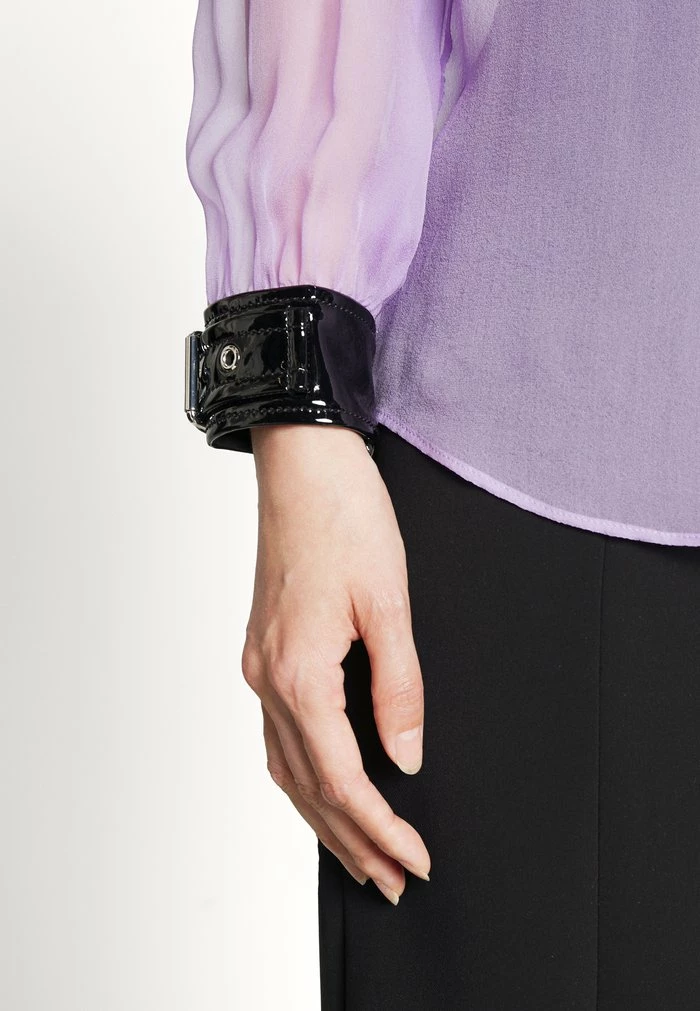 MOSCHINO BONDAGE BUCKLE - Button-down Blouse - Fantasy Violet 8 MOSCHINO BONDAGE BUCKLE - Button-down Blouse - Fantasy Violet - Image 8