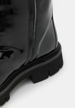 MOSCHINO Boots - Nero -MOSCHINO SHOP f0255eb54a8042fb91308a00bc20d20d