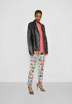 MOSCHINO LOGO - Print T-shirt - Fucsia -MOSCHINO SHOP fb90dac7a370426ba4a15df70ab5ba4f