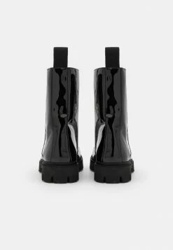 MOSCHINO Lace-up Ankle Boots - Nero -MOSCHINO SHOP fbbf12d9f2a94fe1825159fd26ec8362